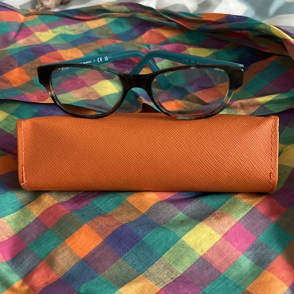 Tory Burch “frames” - Picture 12 of 12